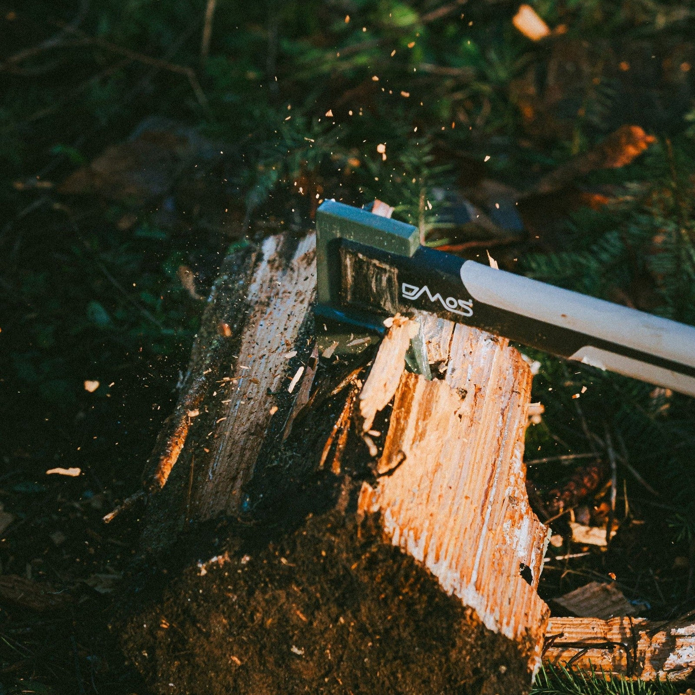 Axpedition 23.5 inch Hybrid Axe with Sheath – DMOS | Pro Shovel Tools
